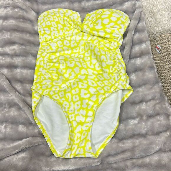 Calvin Klein Swim Women's Colorblock One-Piece Swimsuit - Black - Size 6 - Picture 1 of 2